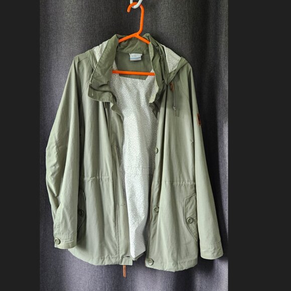 COLUMBIA light hooded jacket , size XL - Picture 2 of 3